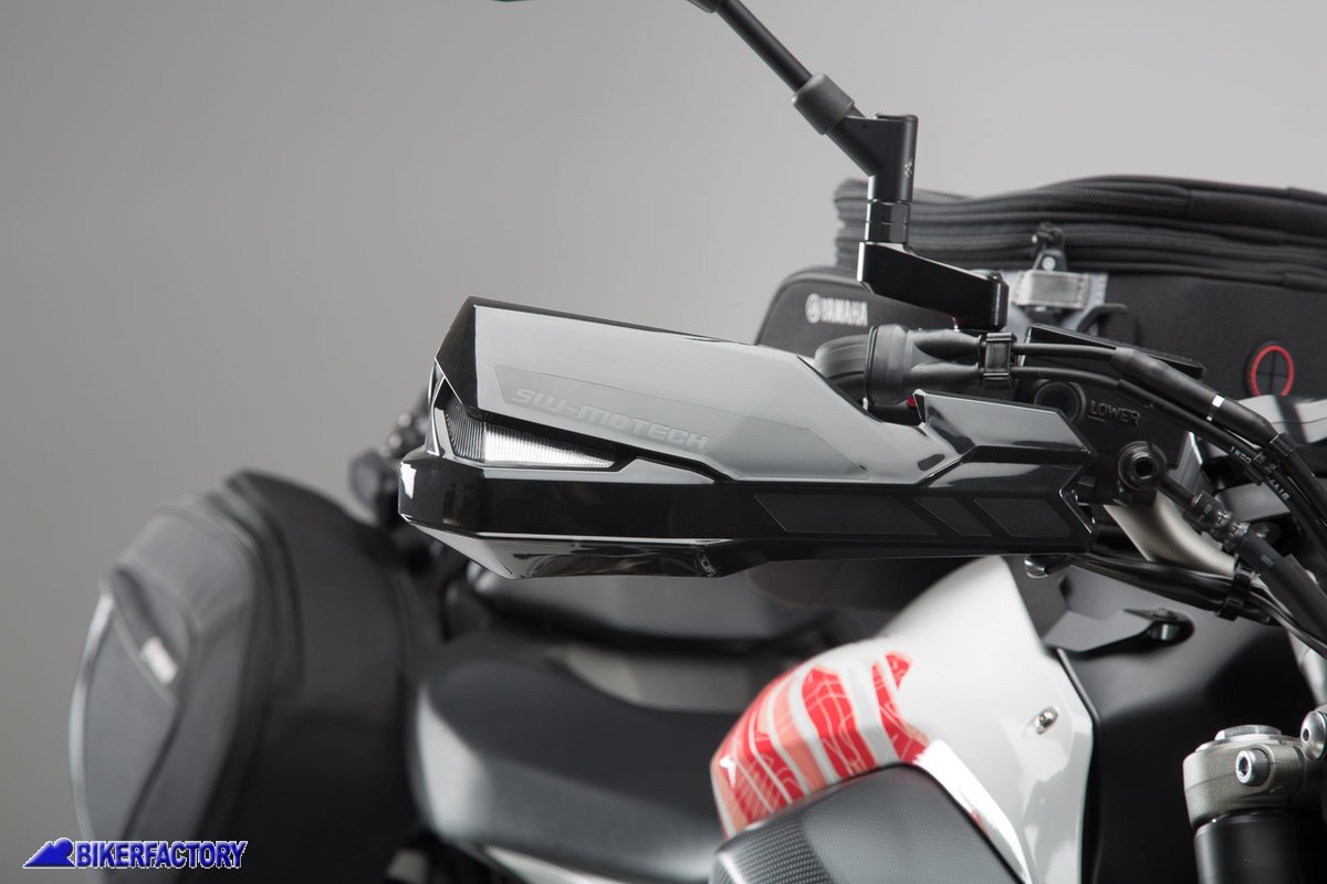 Kit paramani KOBRA SW Motech per YAMAHA MT 07 / XT1200Z / XJR1300 art. HPR .00.220.25300/B